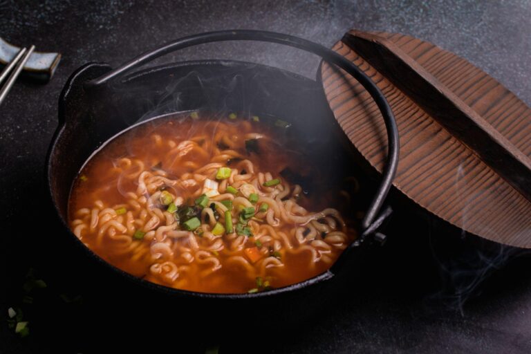 Read more about the article Rekomendasi Kitchenware & Peralatan Masak Korea yang Wajib Dimiliki